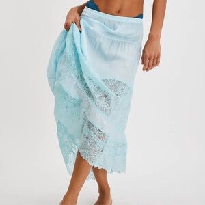 NWOT INTIMATELY FREE PEOPLE Told You So Half Slip in Light Blue SZ S